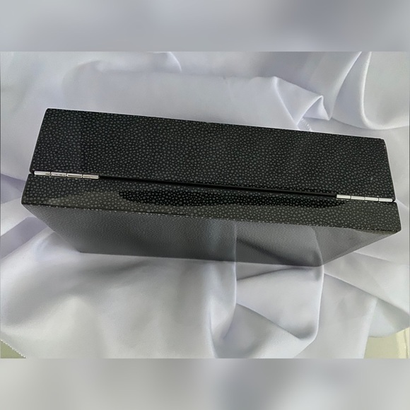 Lacquered Jewelry Box - Picture 7 of 7